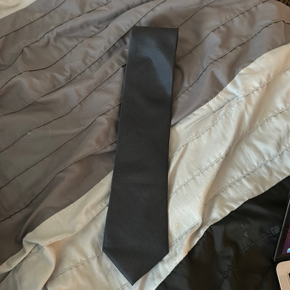 Roundtree & yorke neck tie